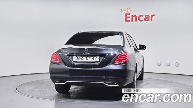 Mercedes-Benz C-Class 2016 — photo 4