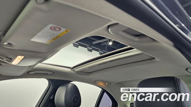 Mercedes-Benz C-Class 2016 — photo 14