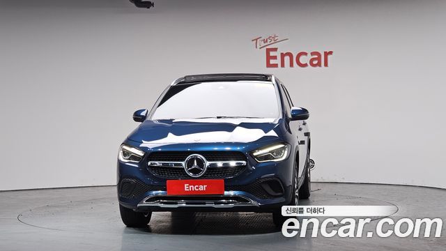 Mercedes-Benz GLA-Class 2021 — photo 2
