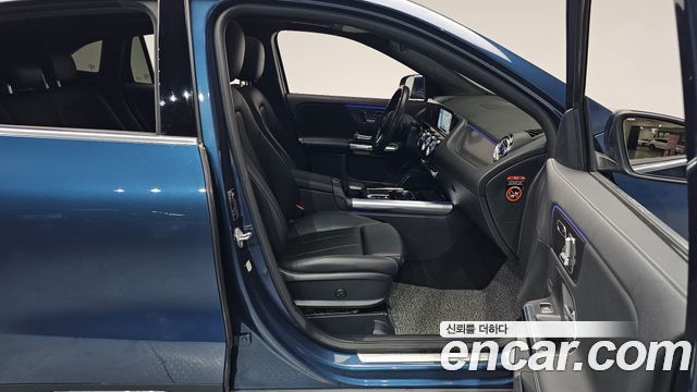 Mercedes-Benz GLA-Class 2021 — photo 9