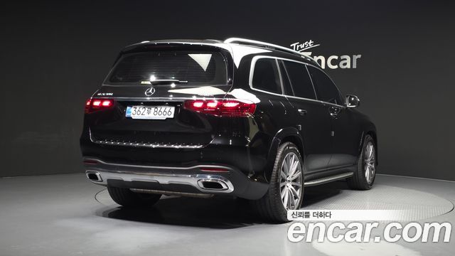 Mercedes-Benz GLS-Class 2025 — photo 2