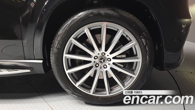 Mercedes-Benz GLS-Class 2025 — photo 5