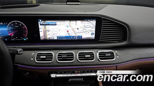Mercedes-Benz GLS-Class 2025 — photo 20