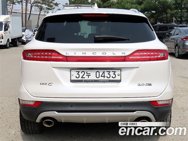 Lincoln MKC 2016 — photo 4