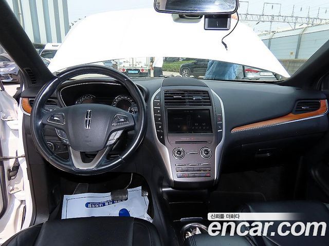 Lincoln MKC 2016 — photo 7