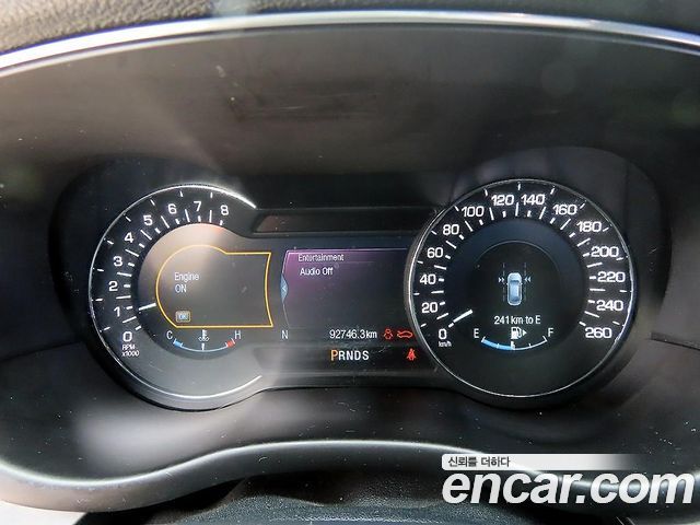 Lincoln MKC 2016 — photo 9