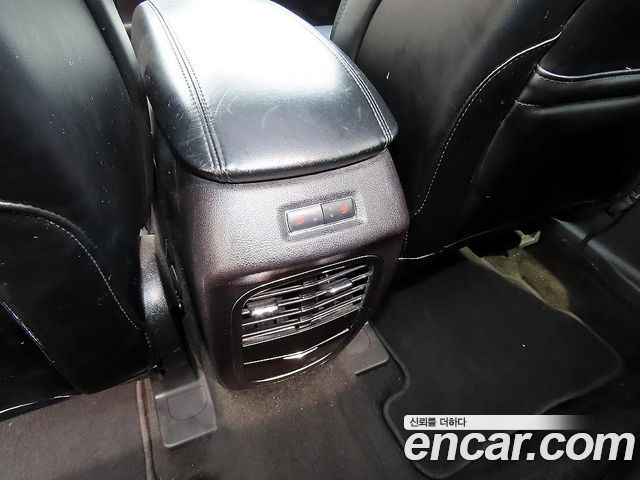 Lincoln MKC 2016 — photo 15