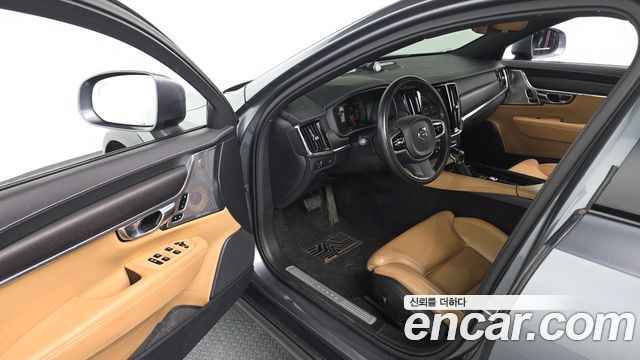 Volvo V90 2018 — photo 10
