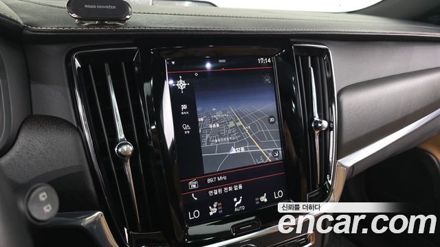 Volvo V90 2018 — photo 15