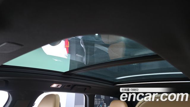 Volvo V90 2018 — photo 19