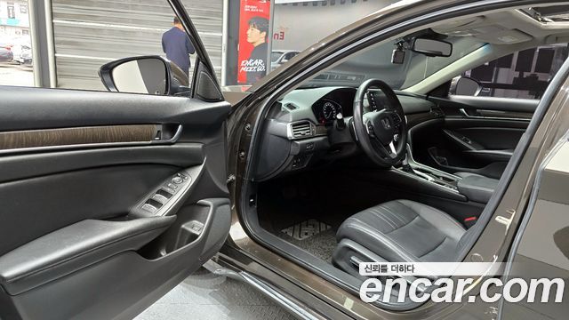 Honda Accord 2019 — photo 10