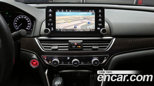 Honda Accord 2019 — photo 14