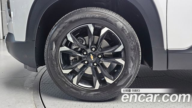 Chevrolet Korea Trailblazer 2021 — photo 5