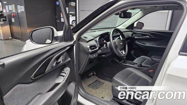 Chevrolet Korea Trailblazer 2021 — photo 10