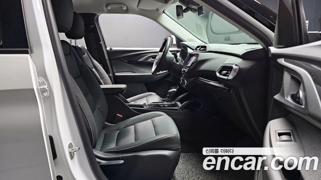 Chevrolet Korea Trailblazer 2021 — photo 11