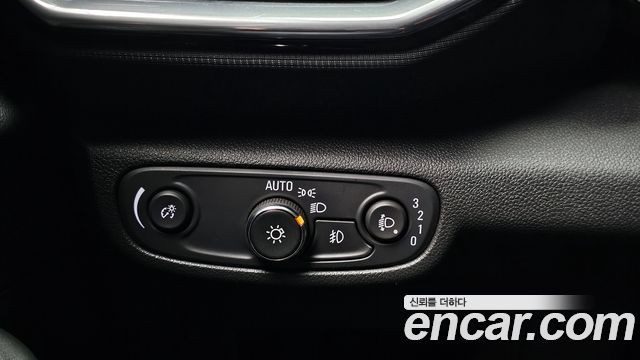 Chevrolet Korea Trailblazer 2021 — photo 18