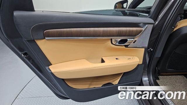Volvo S90 2023 — photo 15