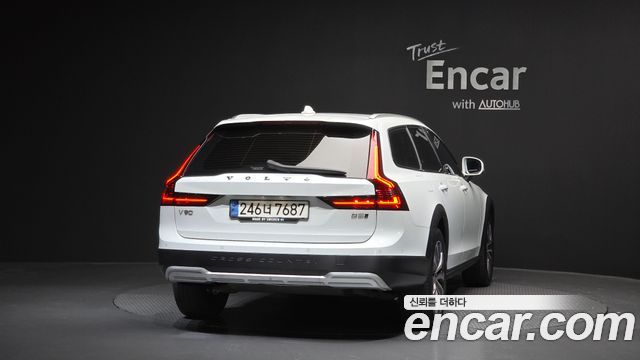 Volvo V90 2021 — photo 4