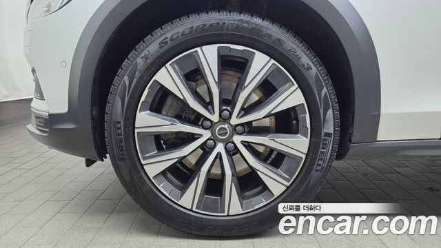 Volvo V90 2021 — photo 5