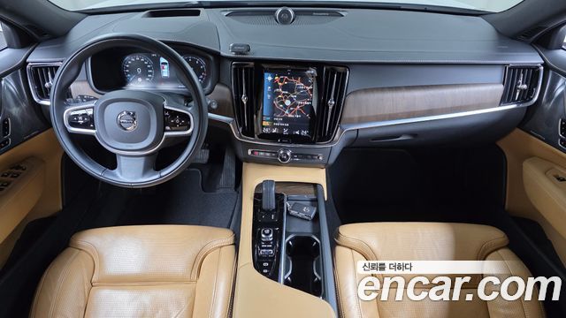 Volvo V90 2021 — photo 10