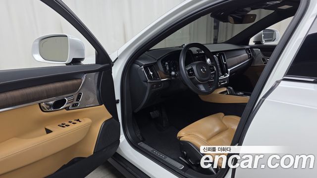 Volvo V90 2021 — photo 13