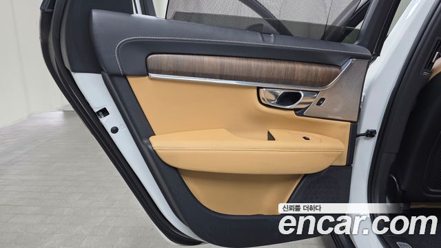 Volvo V90 2021 — photo 15