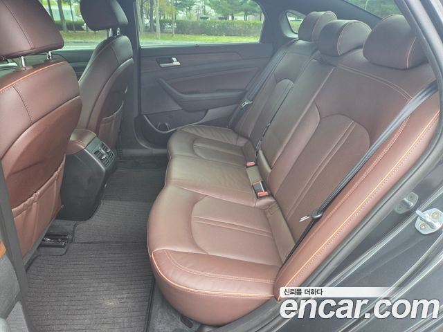 Hyundai Sonata 2018 — photo 13