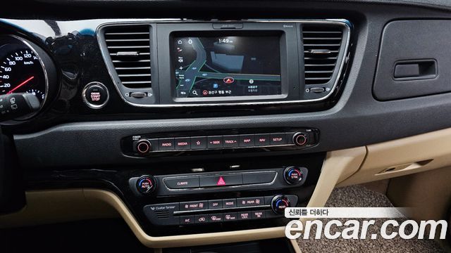 Kia Canival 2019 — photo 19