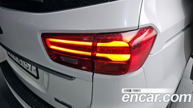 Kia Canival 2019 — photo 9