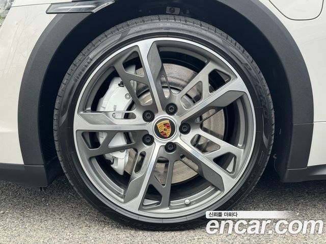 Porsche Taycan 2024 — photo 5
