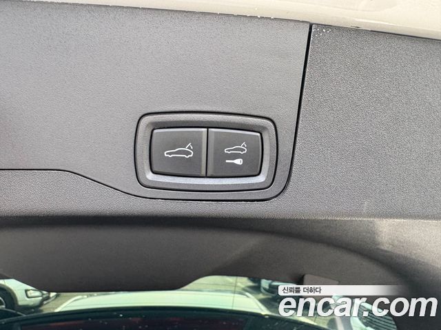 Porsche Taycan 2024 — photo 20