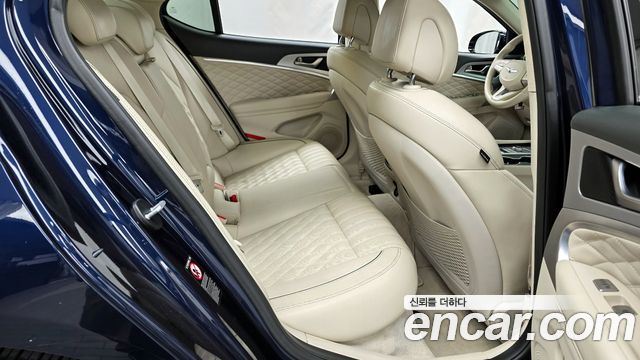 Genesis G70 2019 — photo 12