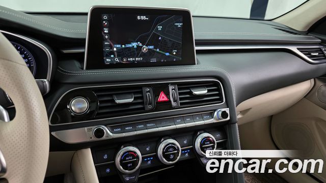 Genesis G70 2019 — photo 14