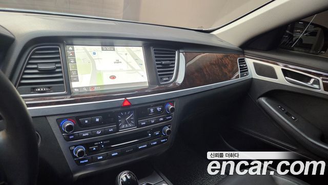Hyundai Genesis 2015 — photo 10