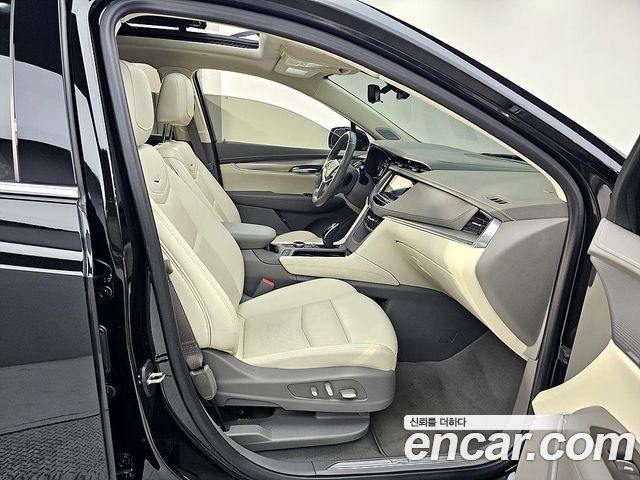 Cadillac XT5 2023 — photo 11