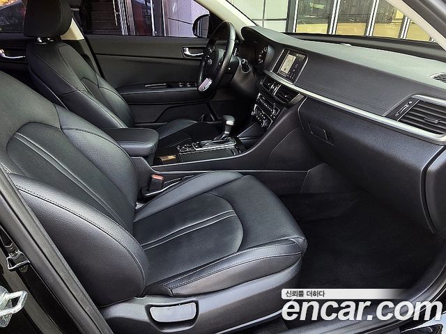 Kia K5 2019 — photo 9