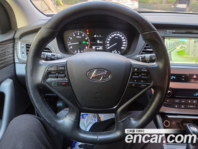 Hyundai Sonata 2015 — photo 11