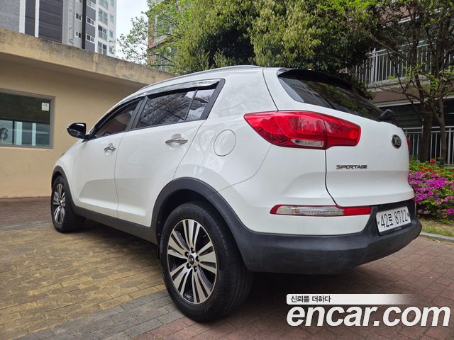 Kia Sportage 2014 — photo 8