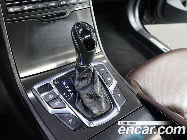 Hyundai Grandeur 2015 — photo 9