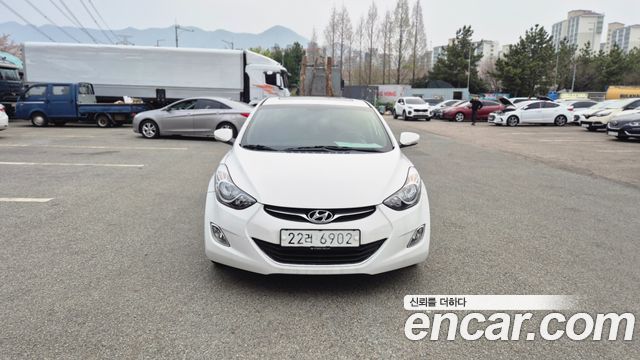Hyundai AVANTE 2012 — photo 1