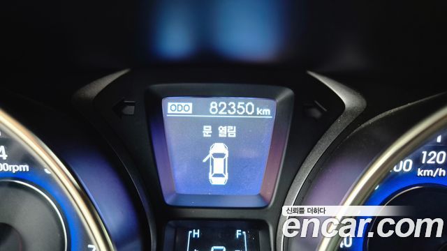 Hyundai AVANTE 2012 — photo 15
