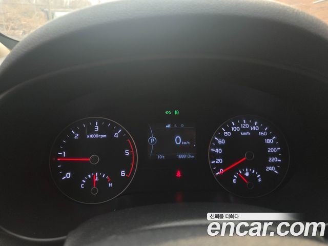 Kia Sportage 2016 — photo 13
