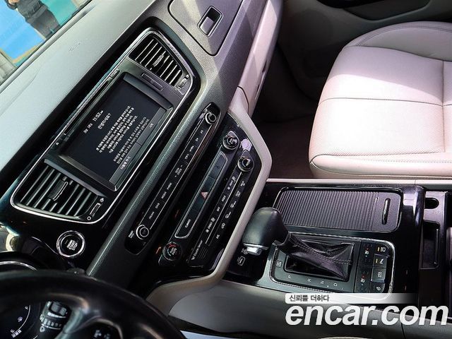 Kia Canival 2017 — photo 10