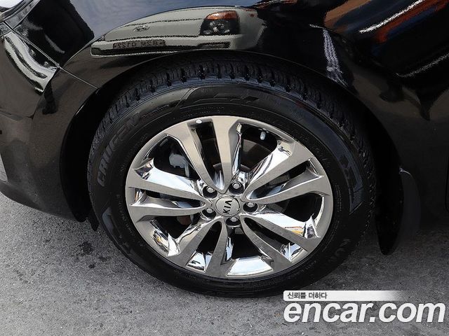 Kia Canival 2017 — photo 18