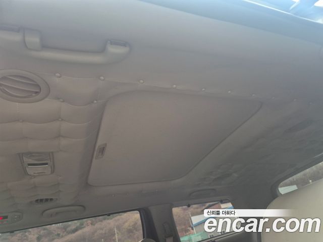 Kia Canival 2015 — photo 16