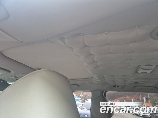 Kia Canival 2015 — photo 17