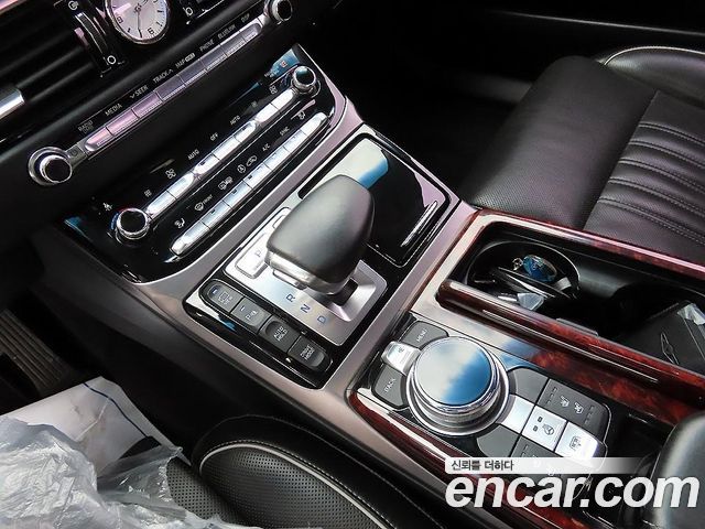 Genesis EQ900 2016 — photo 11