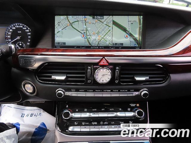 Genesis EQ900 2016 — photo 12