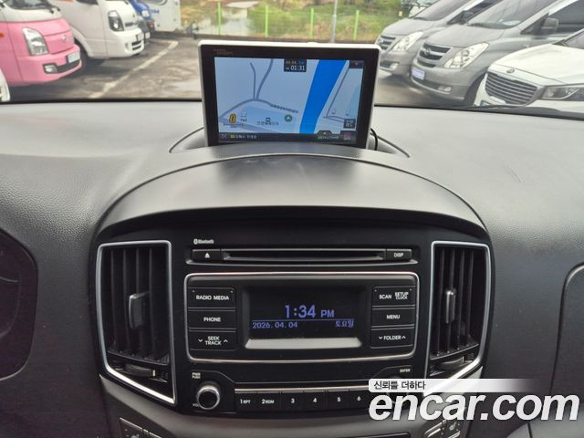 Hyundai Starex 2016 — photo 9