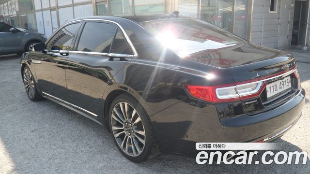 Lincoln Continental 2018 — photo 6